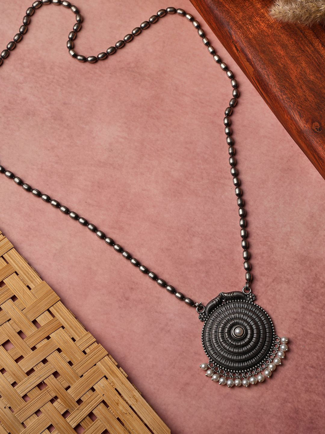 VENI Silver-Plated Artificial Beaded Oxidised Minimal Necklace