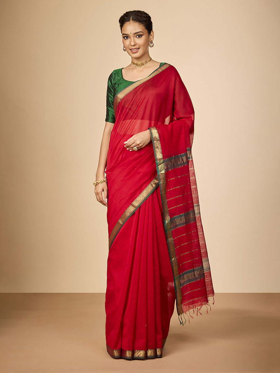 Taneira Zari Maheshwari Saree With Blouse Piece
