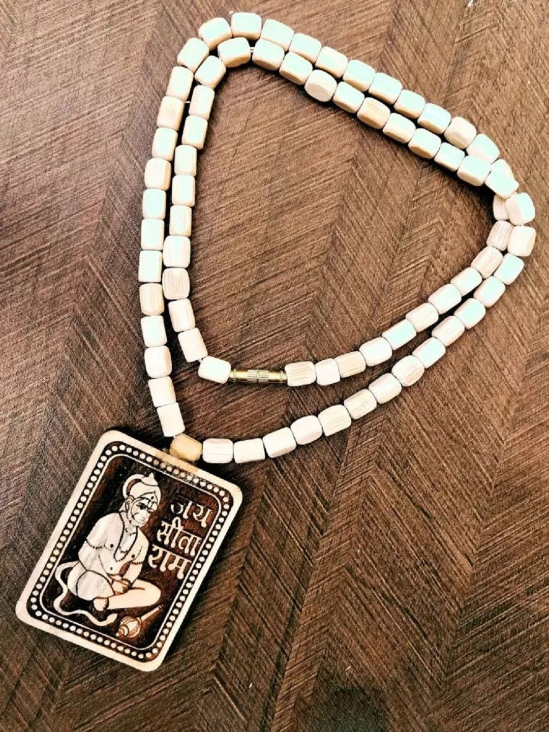 RV Jewels Square Pendants