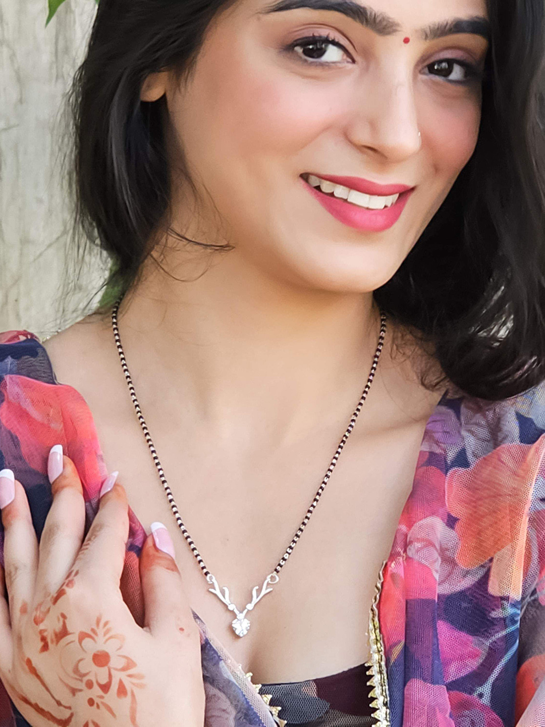 INARI SHINES 925 Silver Rhodium-Plated Deer Heart Mangalsutra