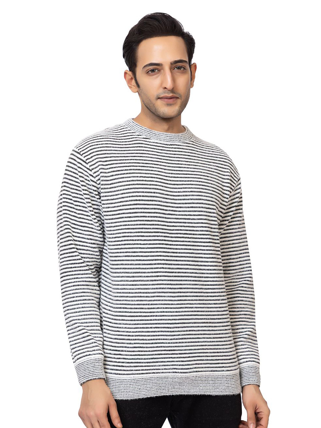 LO G LO Men Striped Pullover