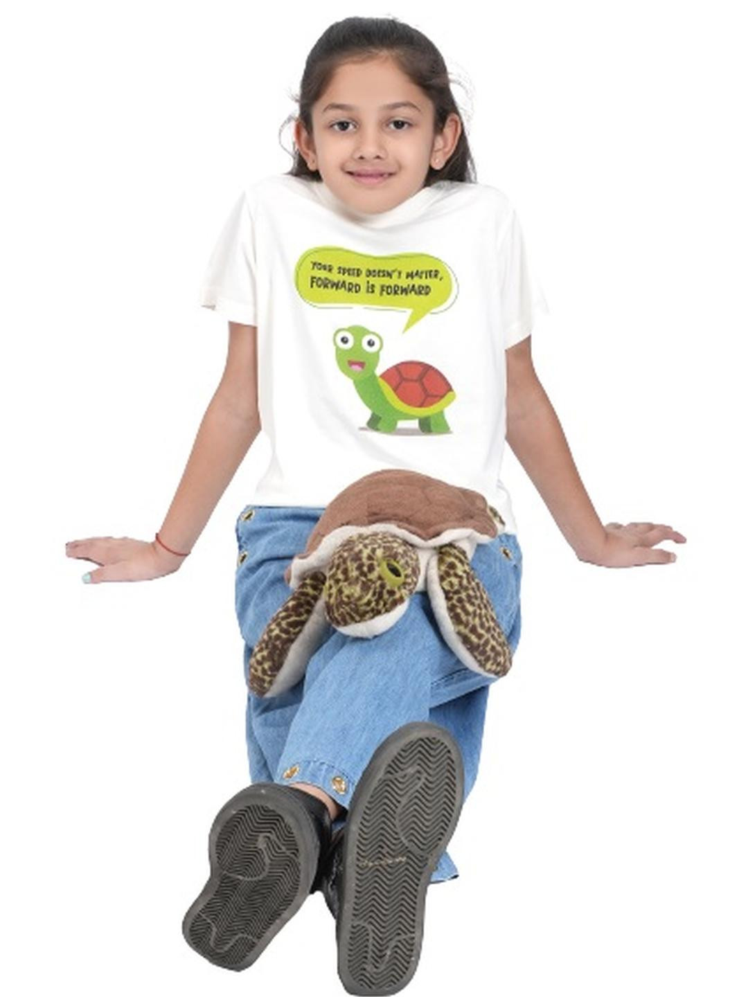 KUCHU Girls Graphic Printed T-shirt