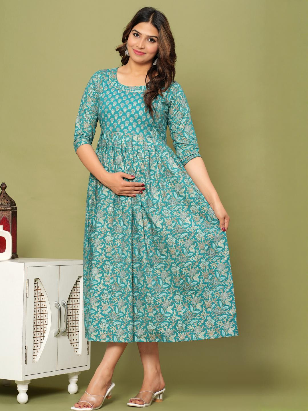 CLOTHYCORP Women Blue Floral Printed Maternity Kurti With Feeding Zip