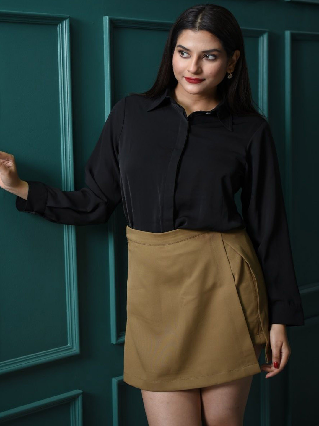 STYLESHIFT Straight Knee Length Skort