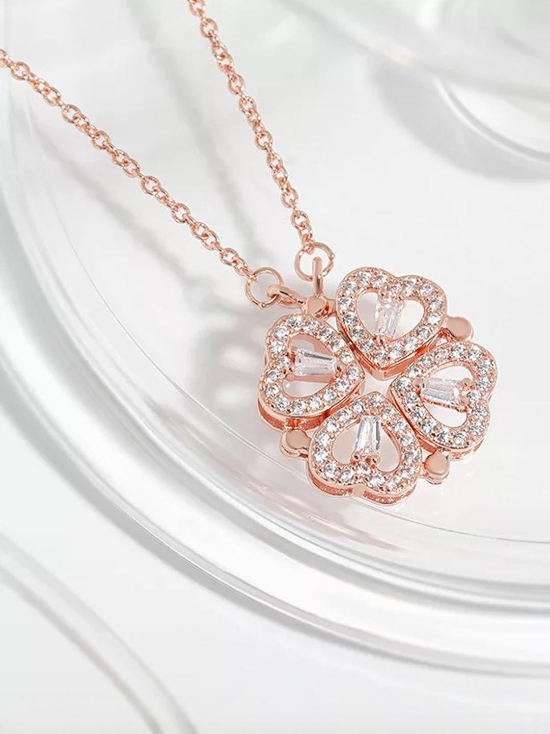 DressBerry Four Magnetic Hearts Clover Two In One Rosegold Pendant Necklace