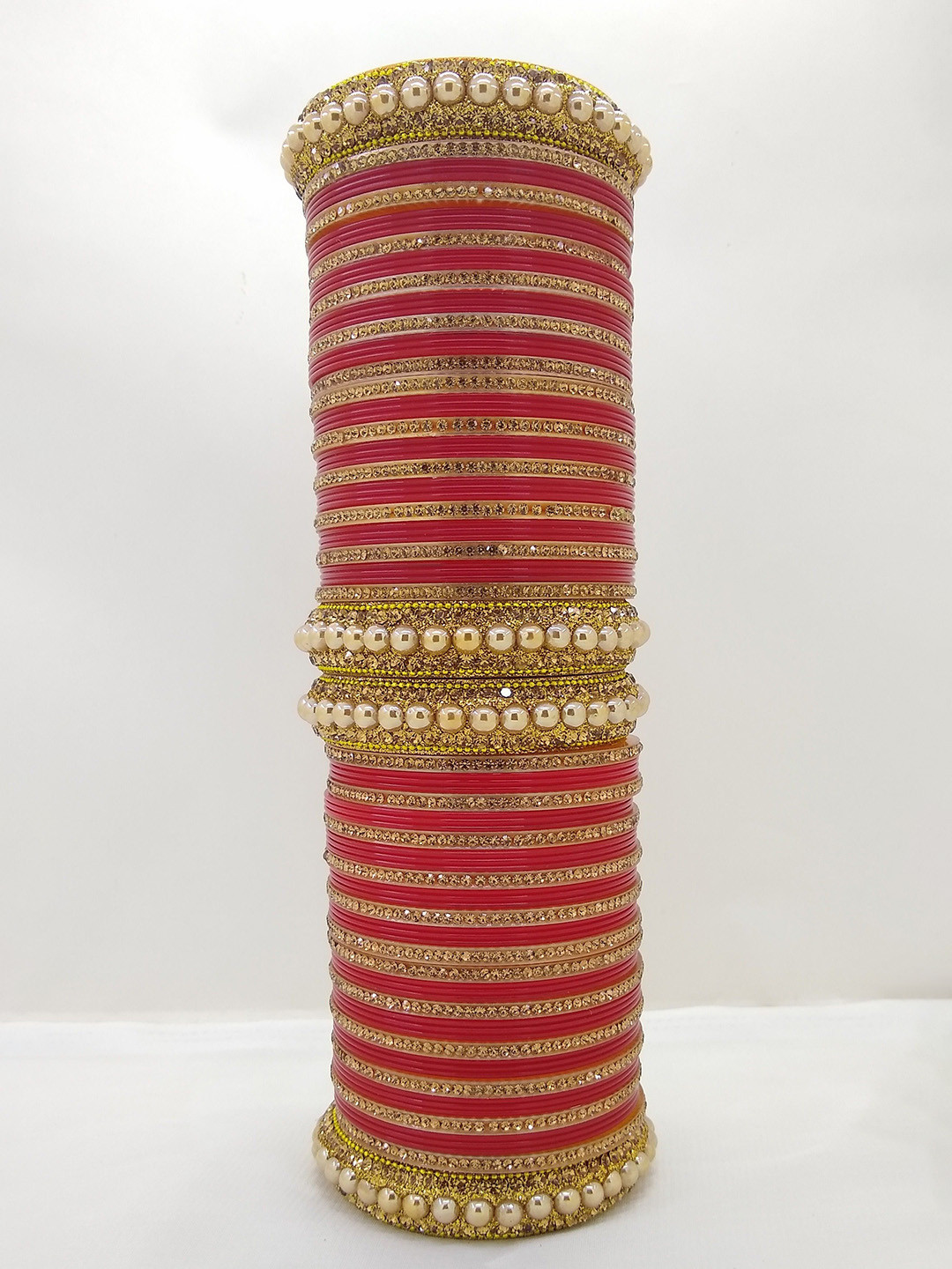 VICONO Set Of 78 Stone Studded Bangle