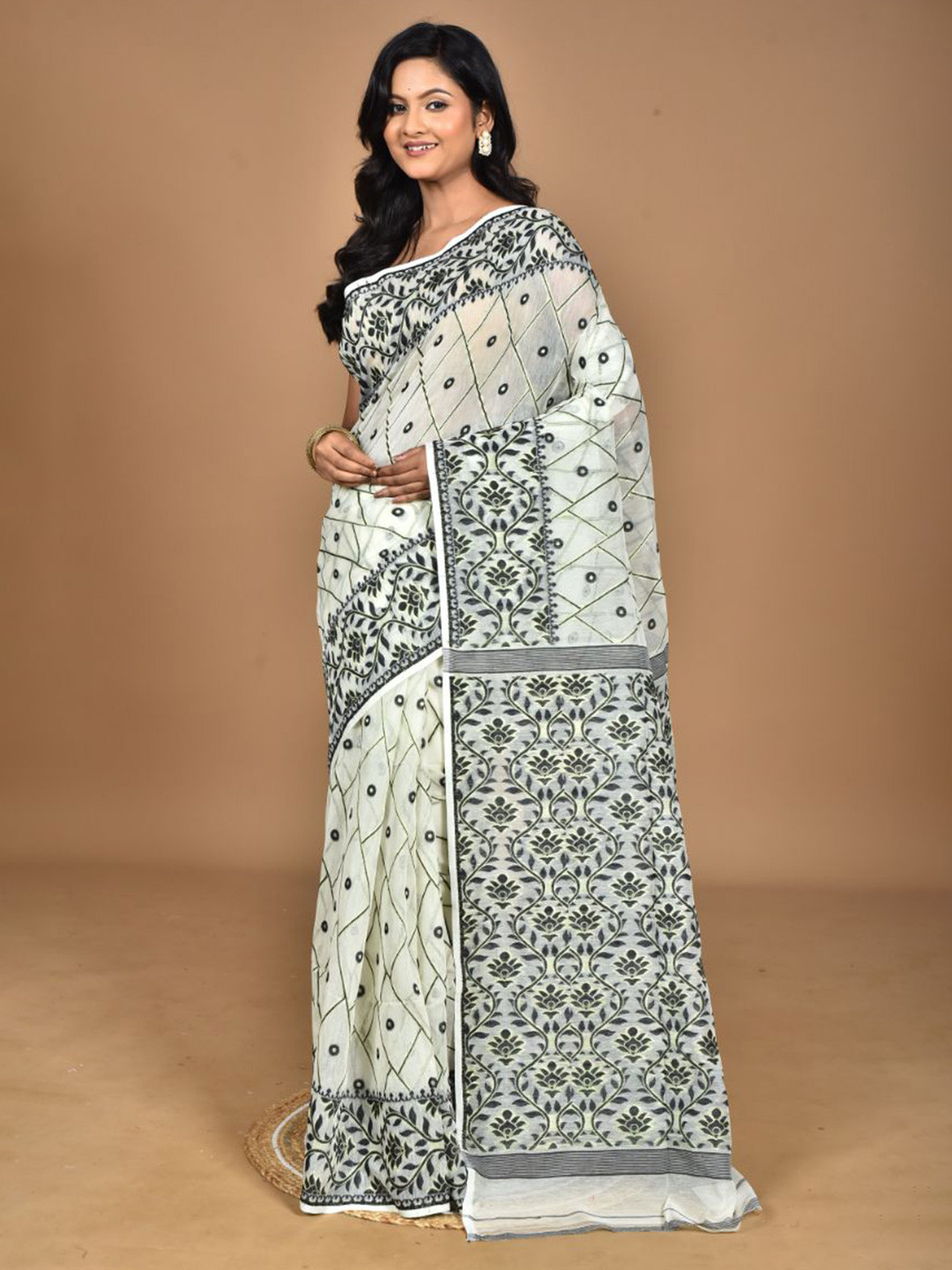 Morchari Woven Design Pure Cotton Dhakai Jamdani Saree