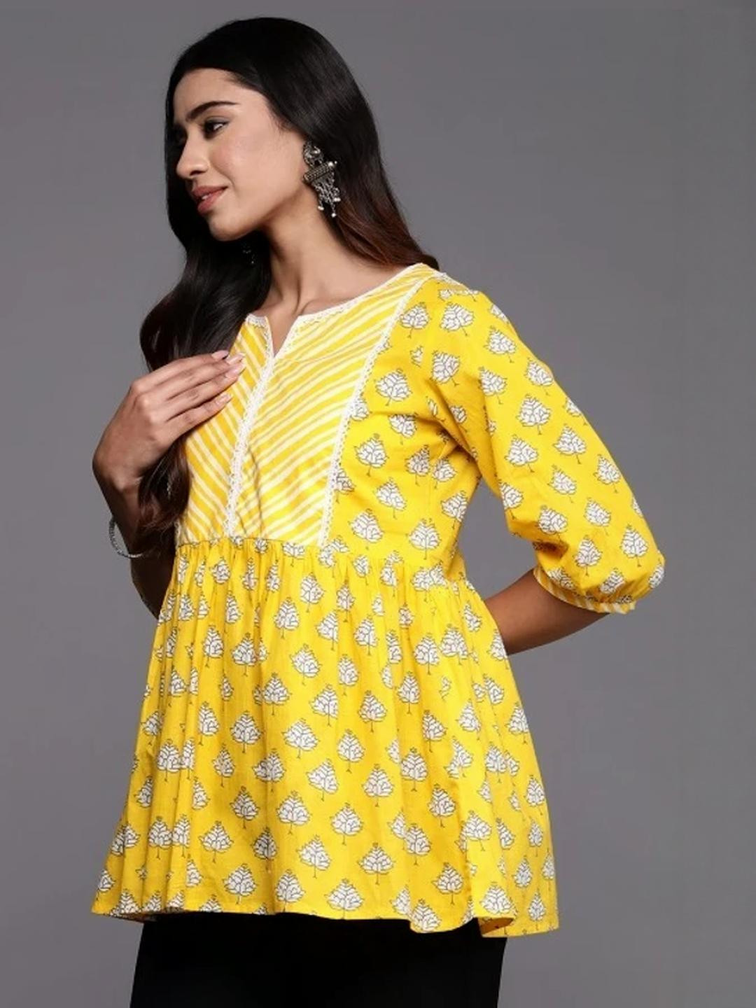 MAAJISA Women Yellow Pure Cotton Kurtis