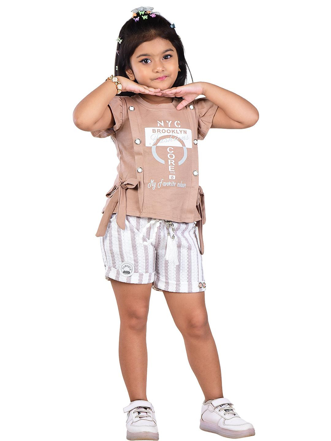 WORTON FASHION Girls Printed T-shirt with Shorts