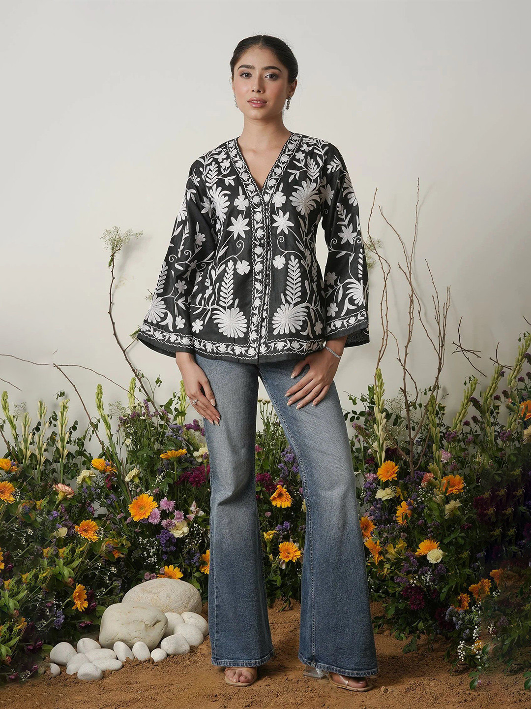 HOUSE OF KARI Women Black Floral Embroidered Daily Cotton Straight Flared Kurta