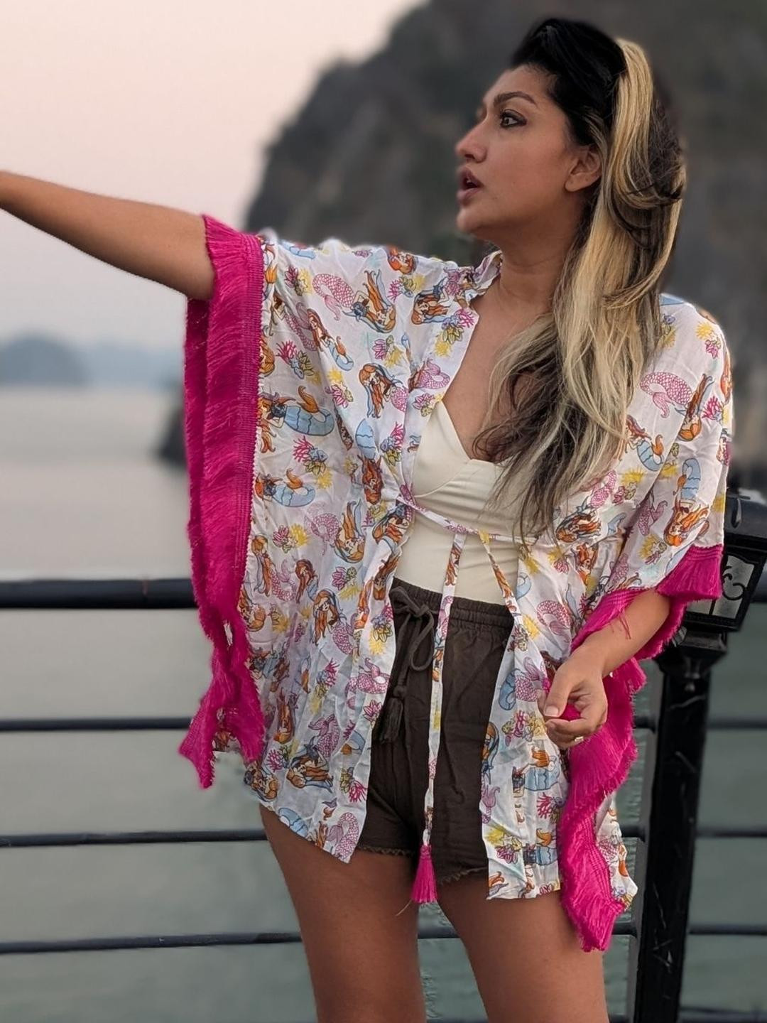 Tura Turi Women White& Pink Mermaid Printed Short Sleeves Tie-Up Shrug