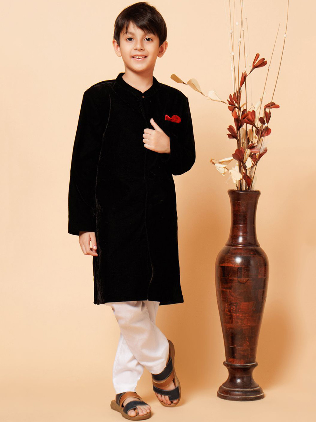 PICCOLO Boys Regular Velvet Kurta with Pyjamas