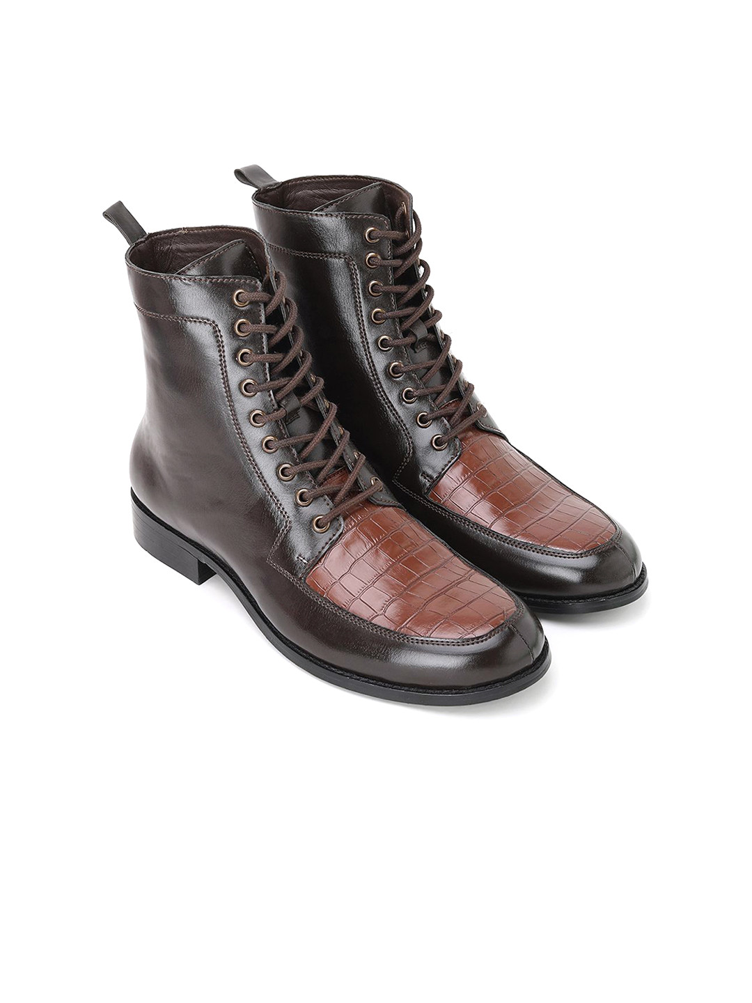 The Alternate Men Round Toe Lace-Ups Boots