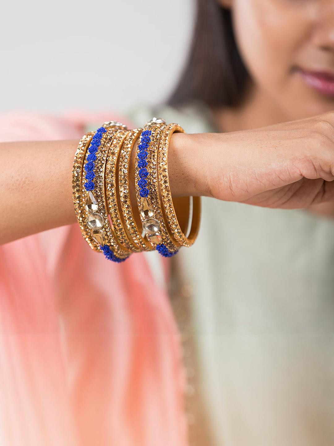 Mamon Creations Women Pack Of 6 Chura Bangle Set