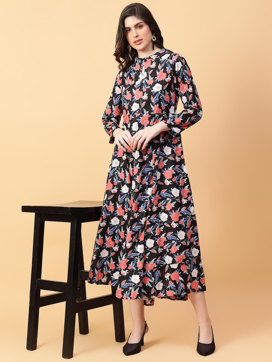 Angkor Women Black  Cotton Kurtas