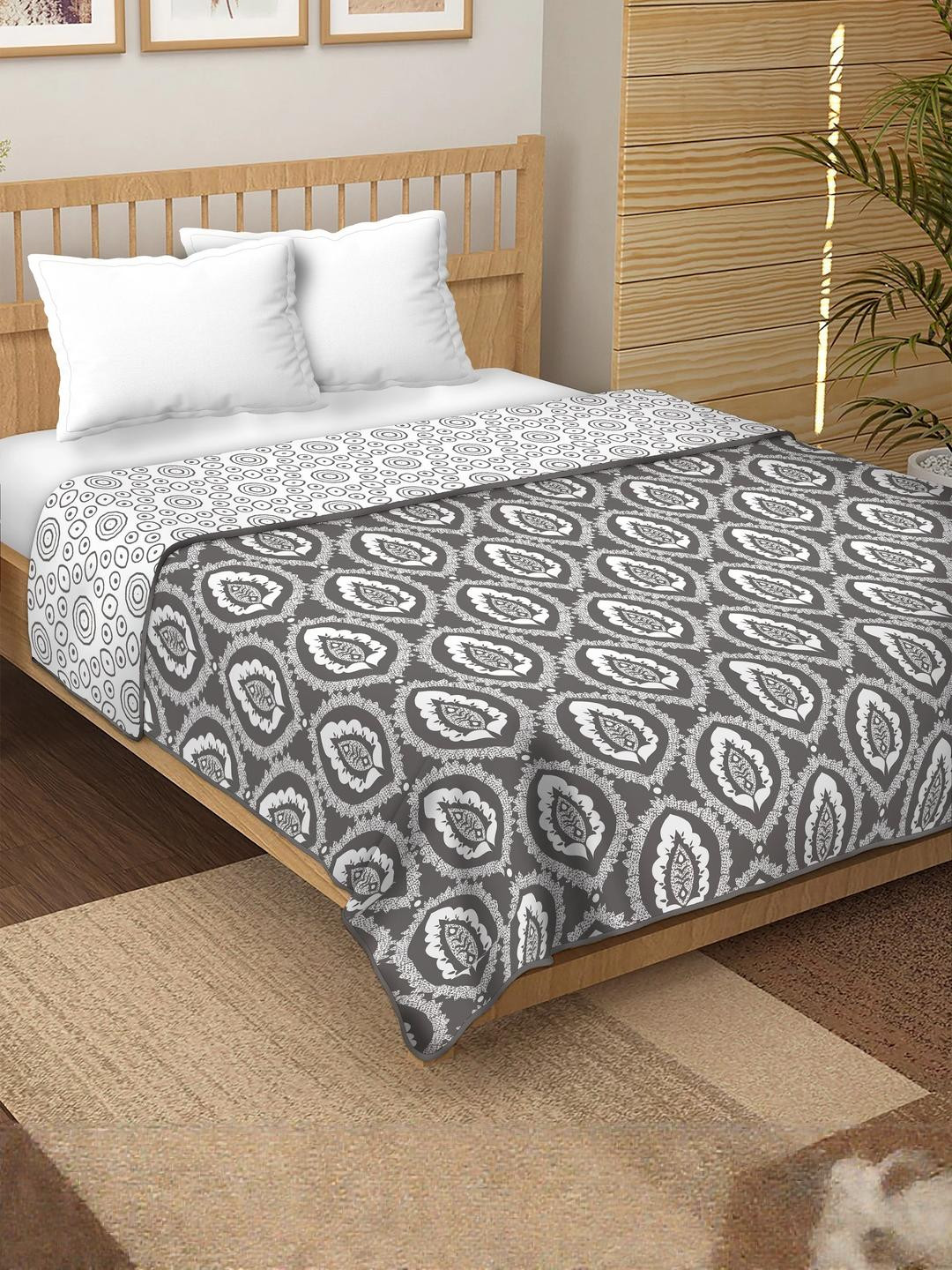Doristyle Silver 500 GSM Checked Microfiber Single Bed Comforter