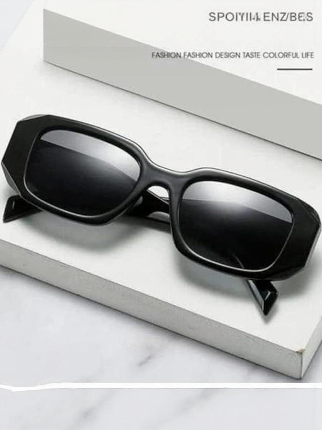 Arzonai Unisex UV Protected Lens Black Lens & Black Square Sunglasses