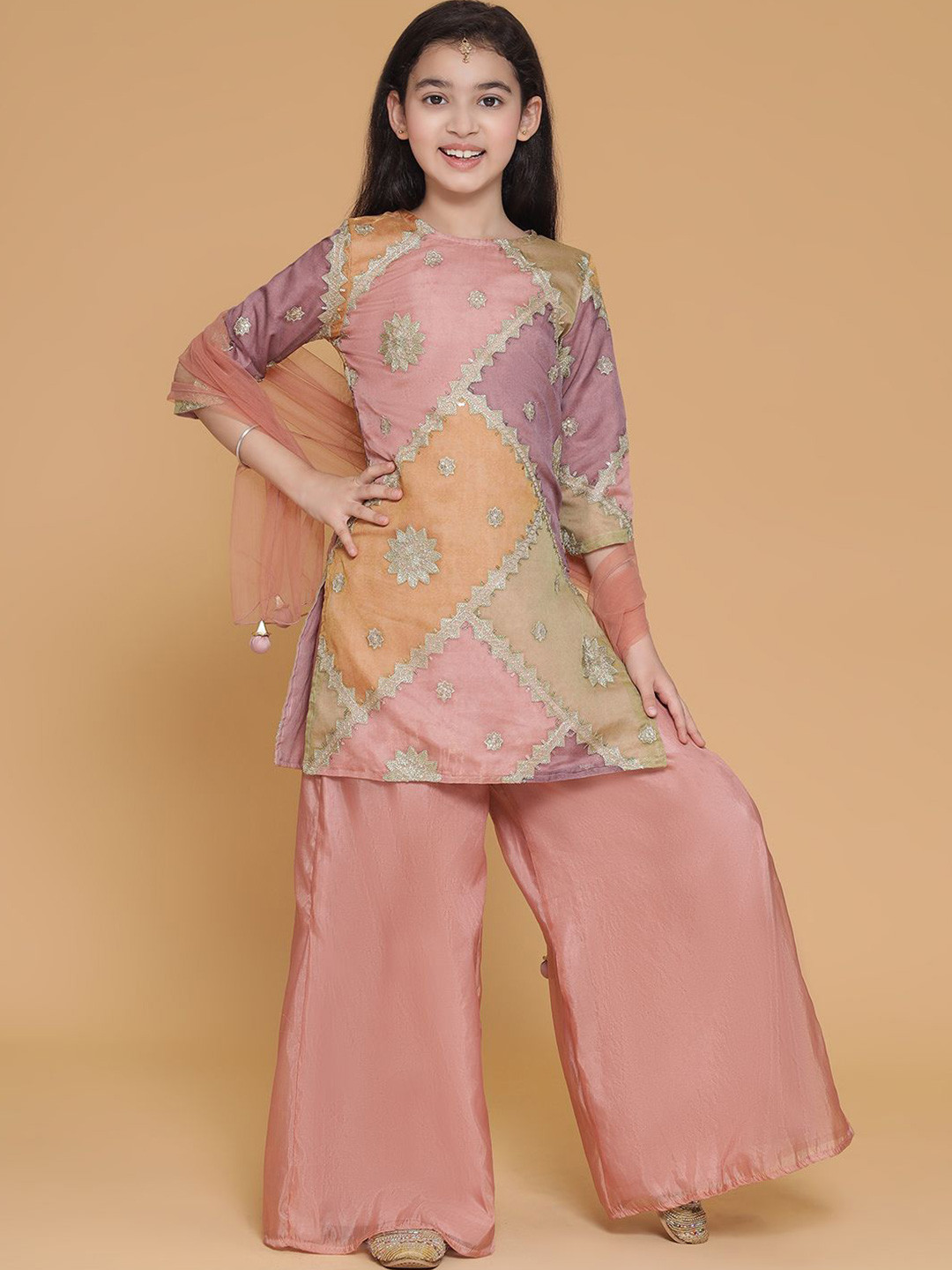 PICCOLO Girls Floral Embroidered Gotta Patti Kurta Set With Dupatta