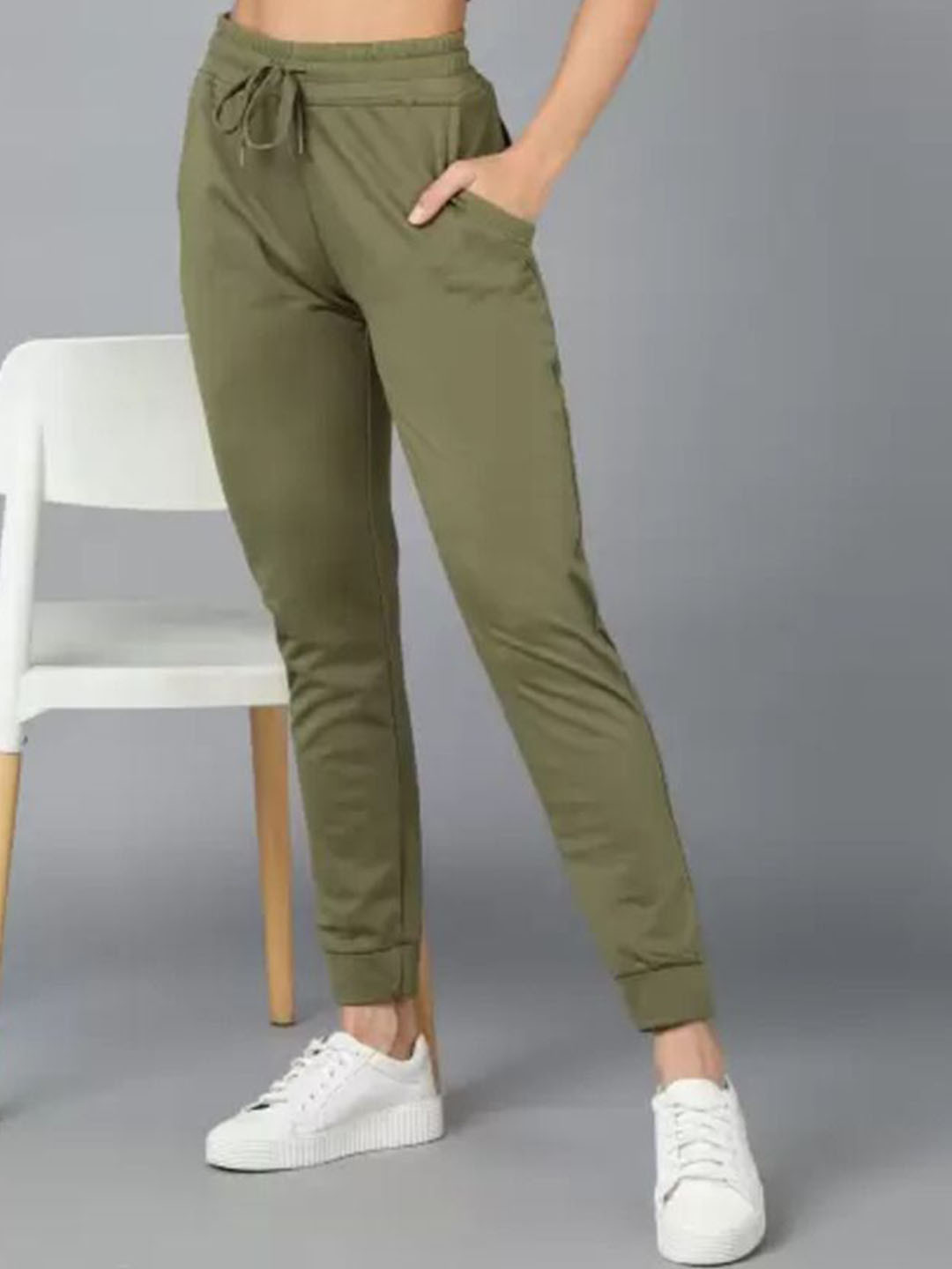 Brainbees Women Slim Fit Dry Fit Joggers