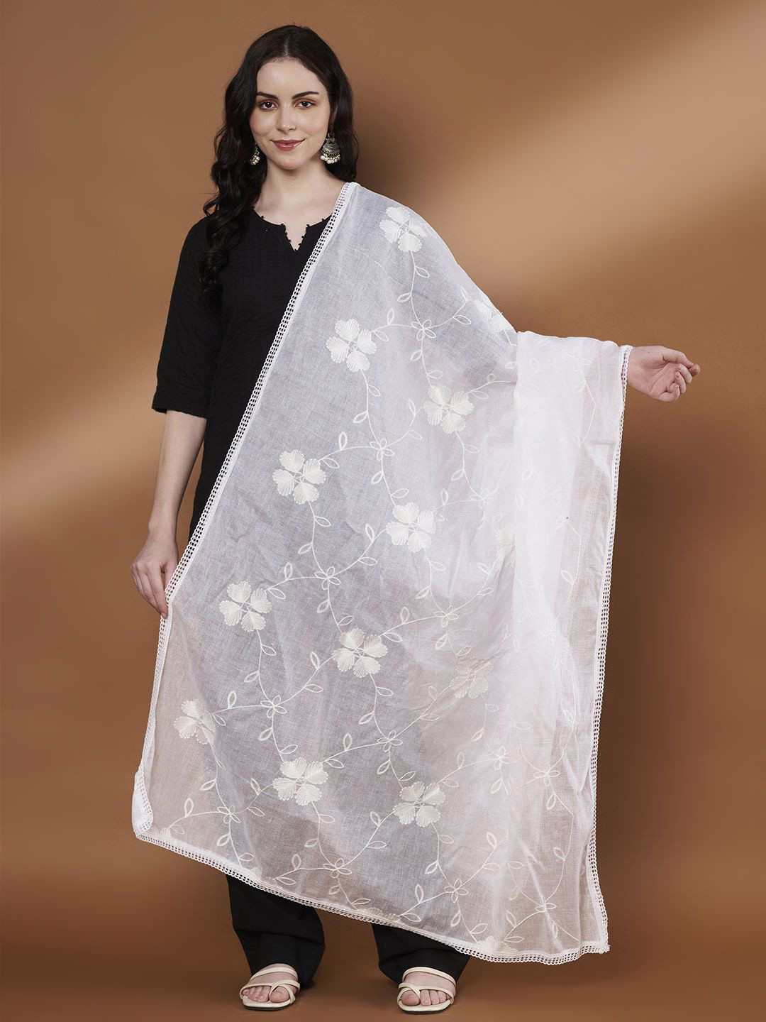 Zamour Embroidered Pure Cotton Dupatta with Thread Work