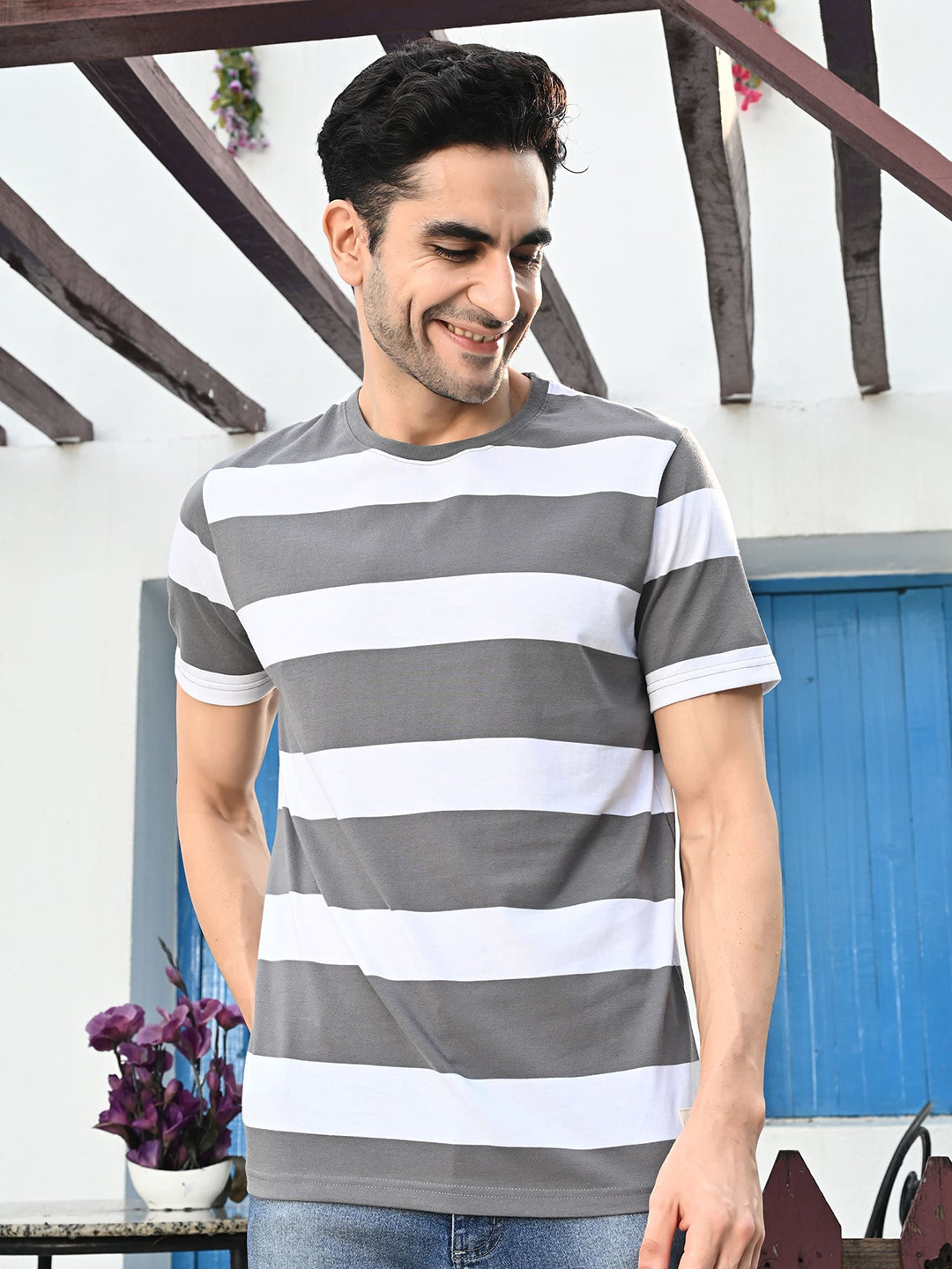 KOR Men Striped Round Neck Cotton T-shirt