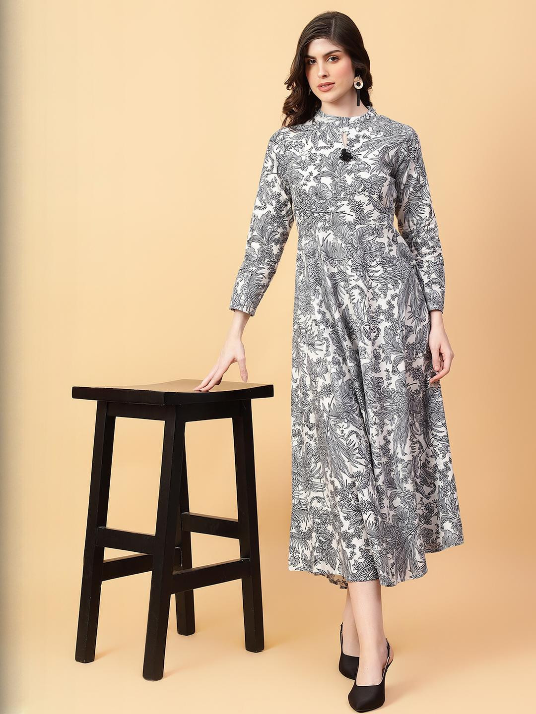 Angkor Women Black  Cotton Kurtas