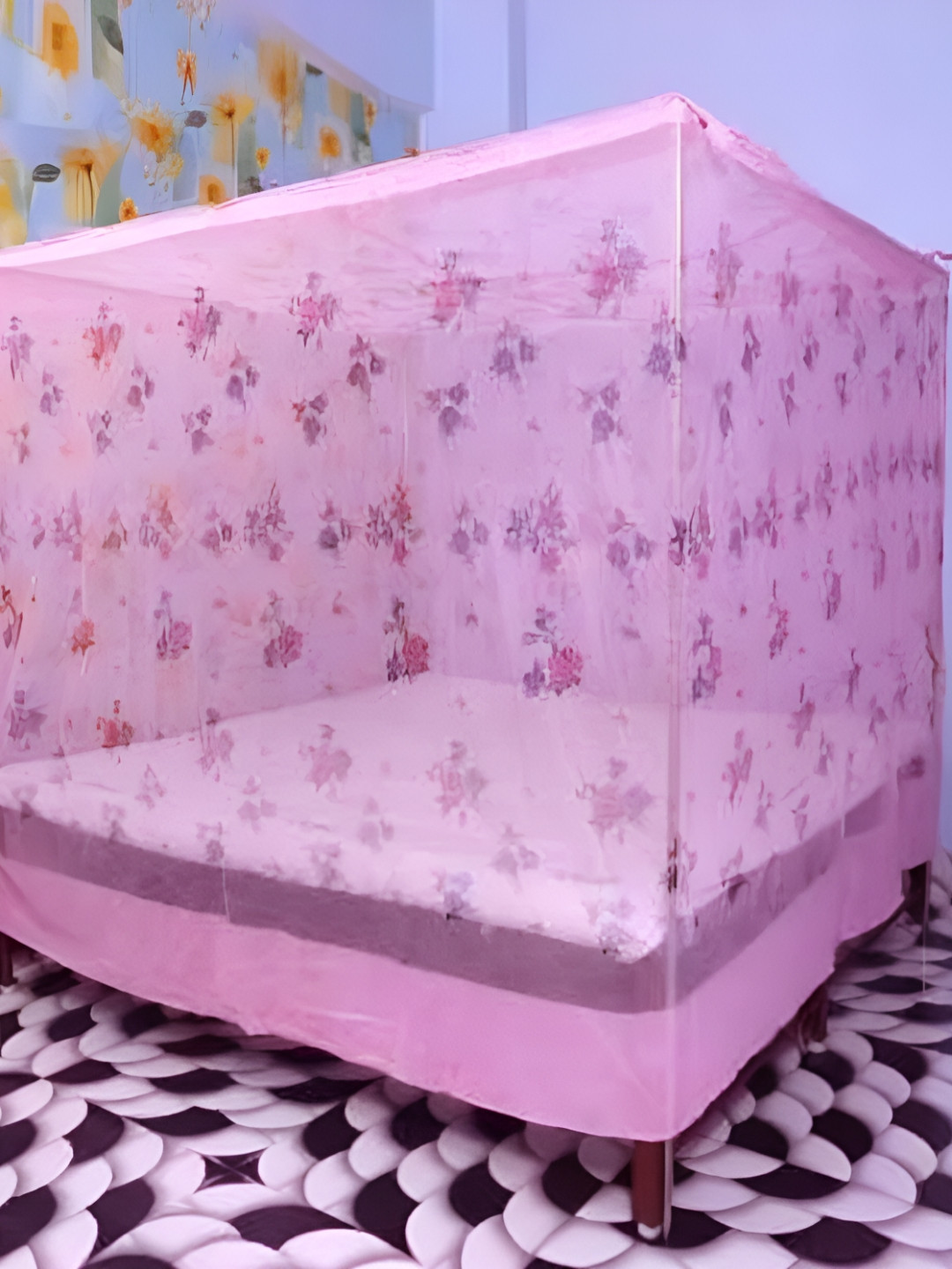 MEHON CRAFT Pink & Red Queen Size Foldable Tent Mosquito Net