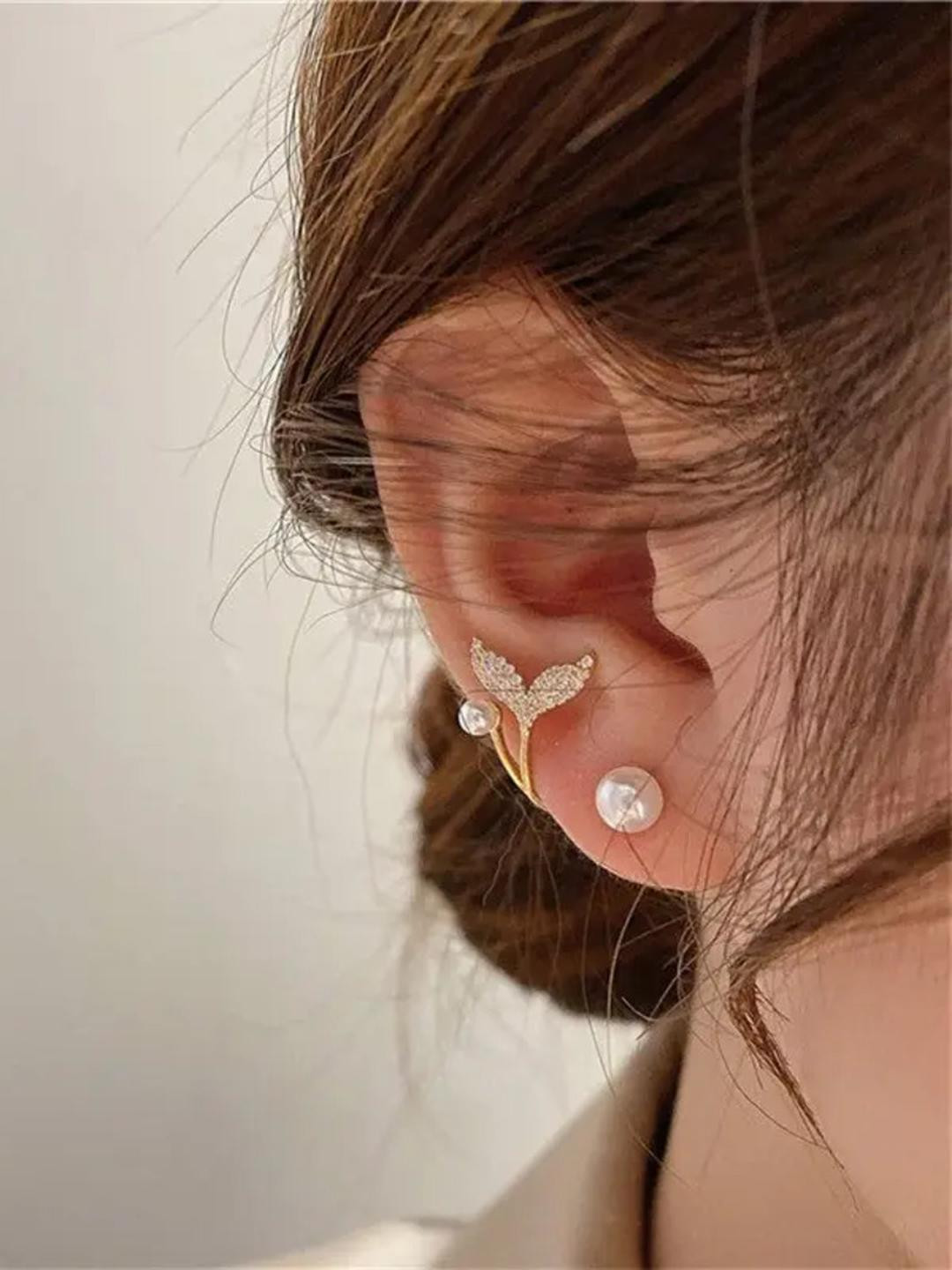 LVISHI Women Fish Tail Studs Earrings