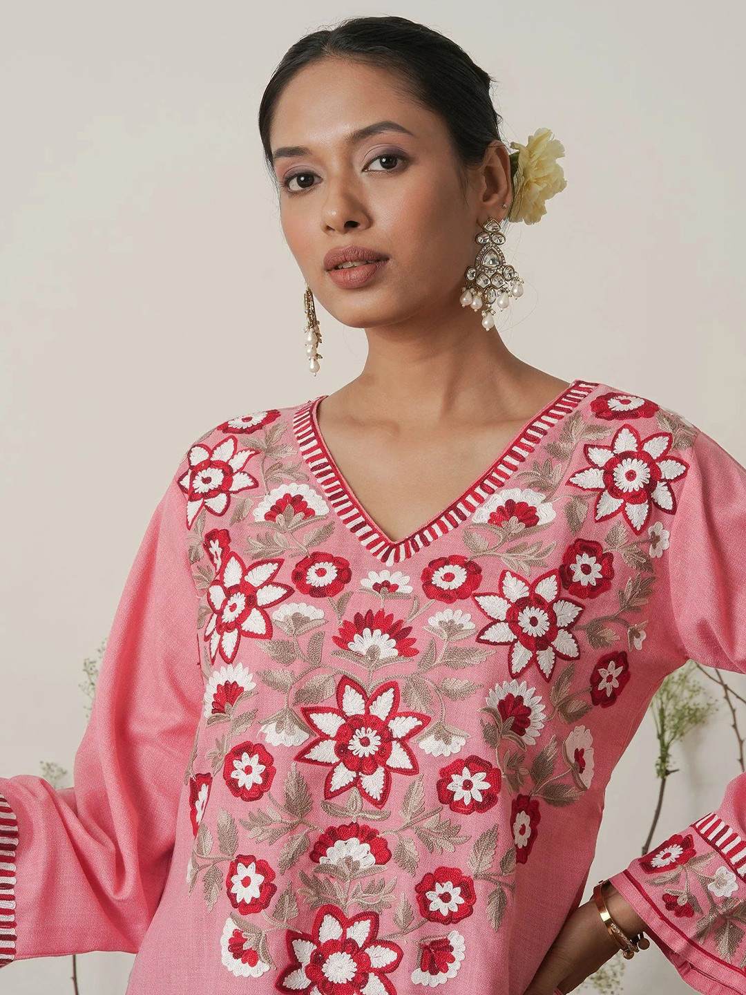 HOUSE OF KARI Women Floral Embroidered Kashirmir Aari Work Short Kurta