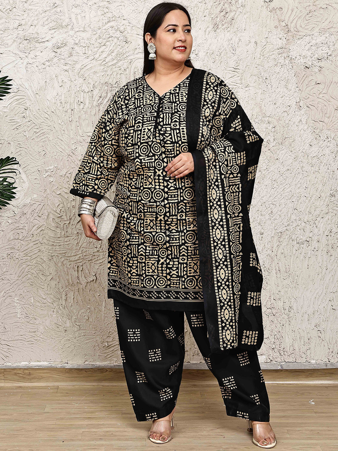 Merira Women Plus Size Geometric Printed Kurta with Salwar & Dupatta