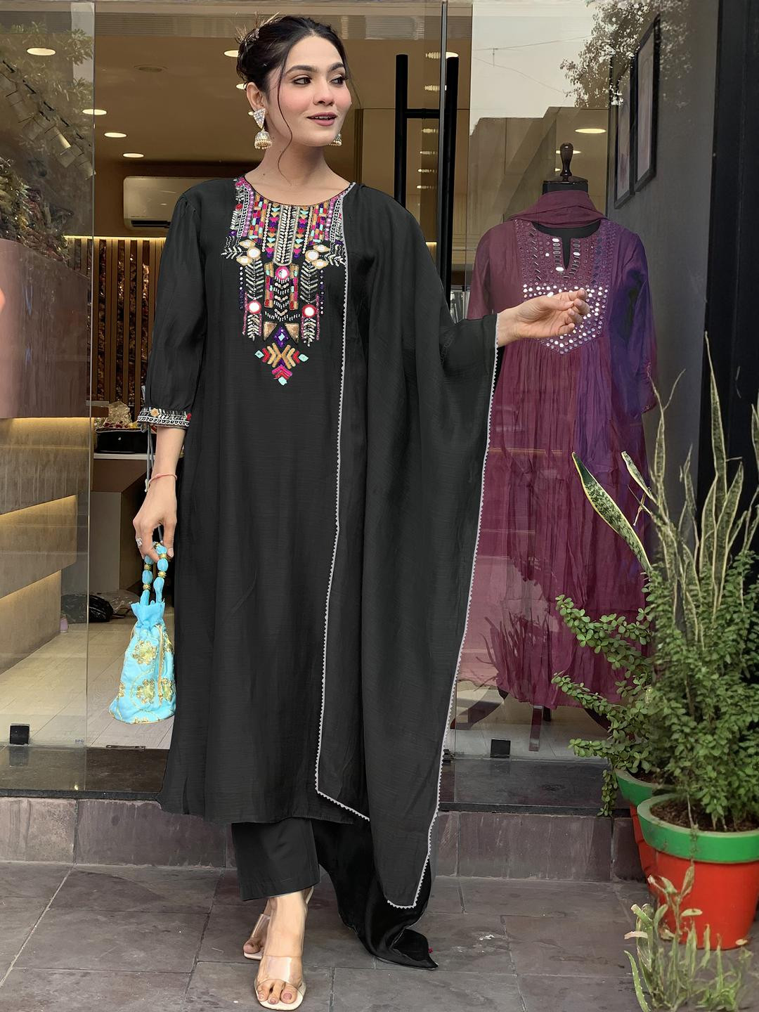 dearthank Women Black Kurta Sets