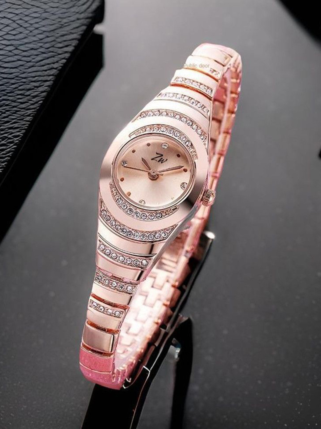 Skylark Girls Embellished Dial & Bracelet Style Straps Analogue Watch Y_fan-roseGold-Girls