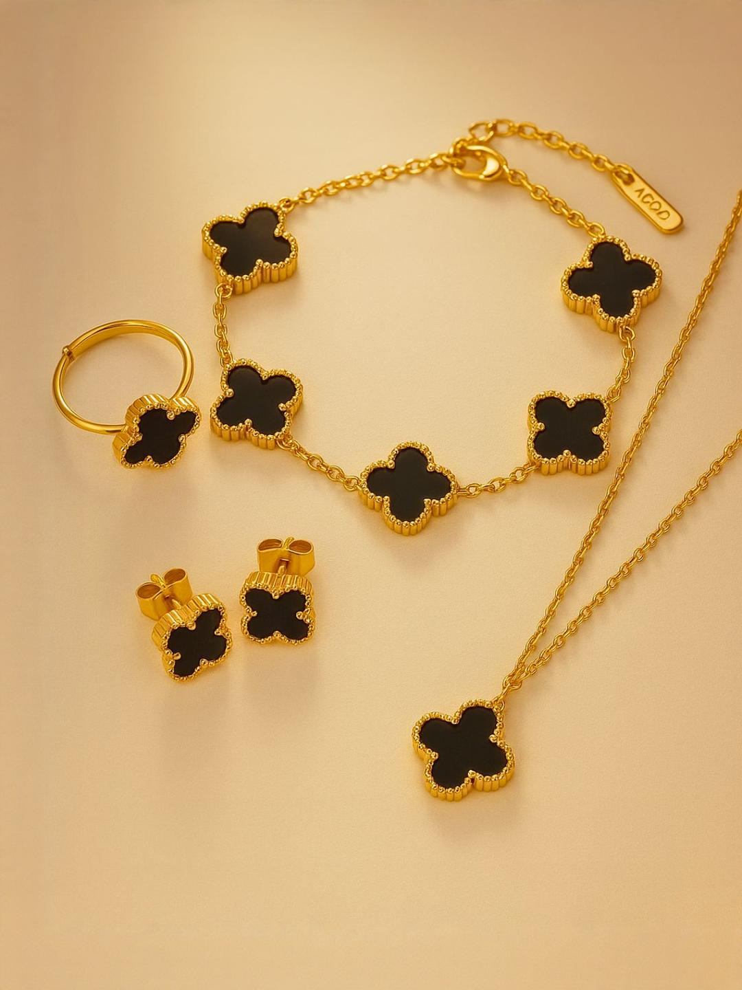 Bauble Cluster Gold Plated Stainless Steel Anti Tarnish Clover Jewellery Set