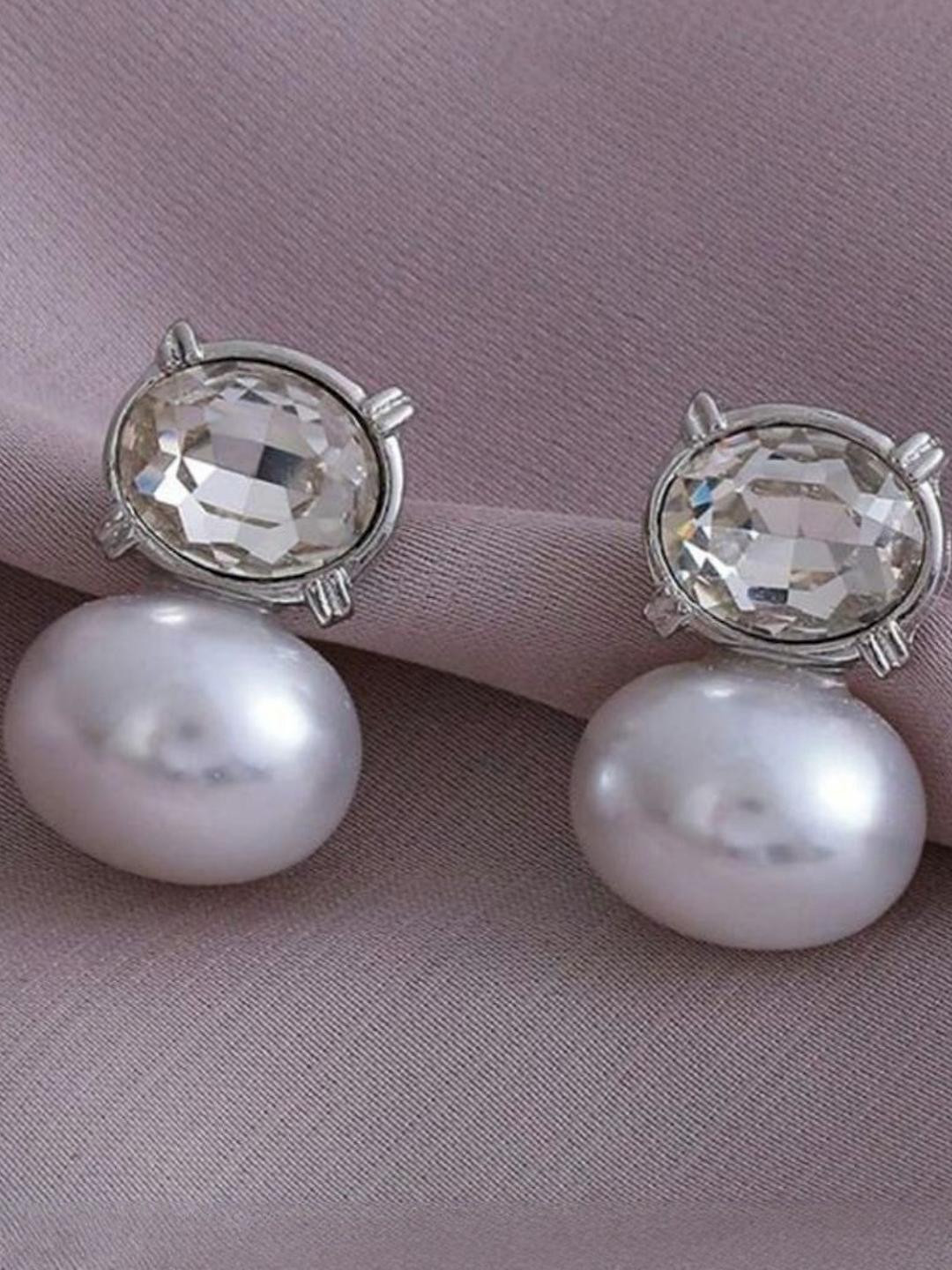 Estailo fashion Silver-Plated Stones Studded & Pearls Beaded Oval Shaped Drop Earrings
