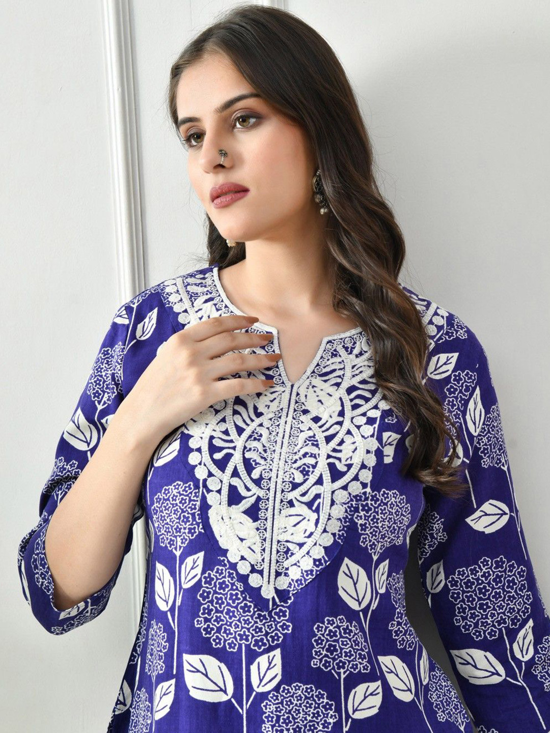 PHYSIL Women Floral Embroidered Pure Cotton Straight Kurta