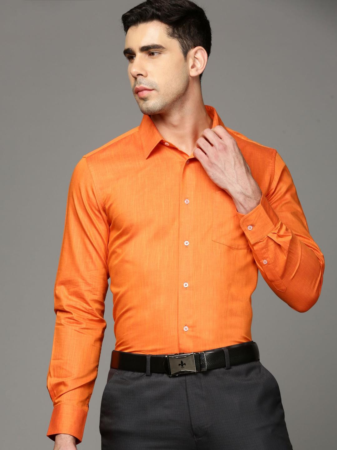 Independence Men Comfort Slim Fit Solid Spread Collar Formal Shirt