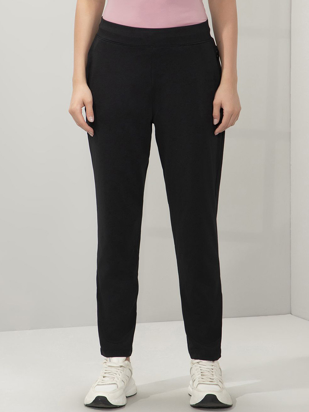 Amante Women Relaxed Fit Mid Rise Track Pants