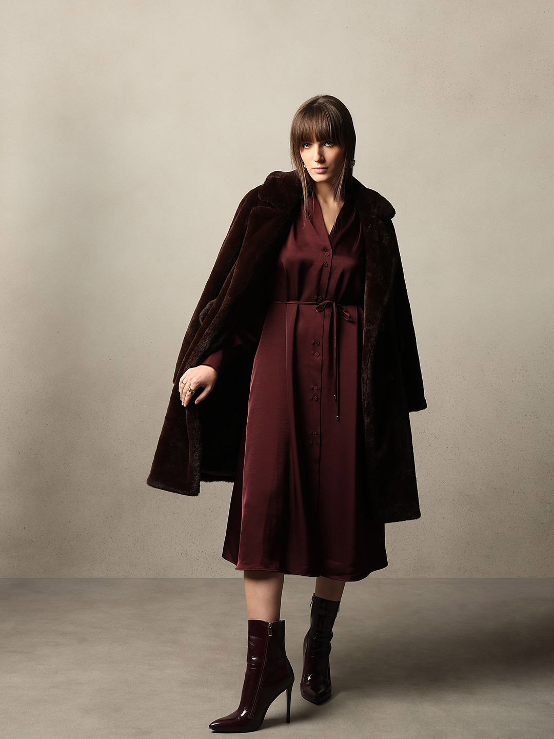 Vero Moda Women Puff Sleeves Solid Shirt V-Neck Maxi Dress