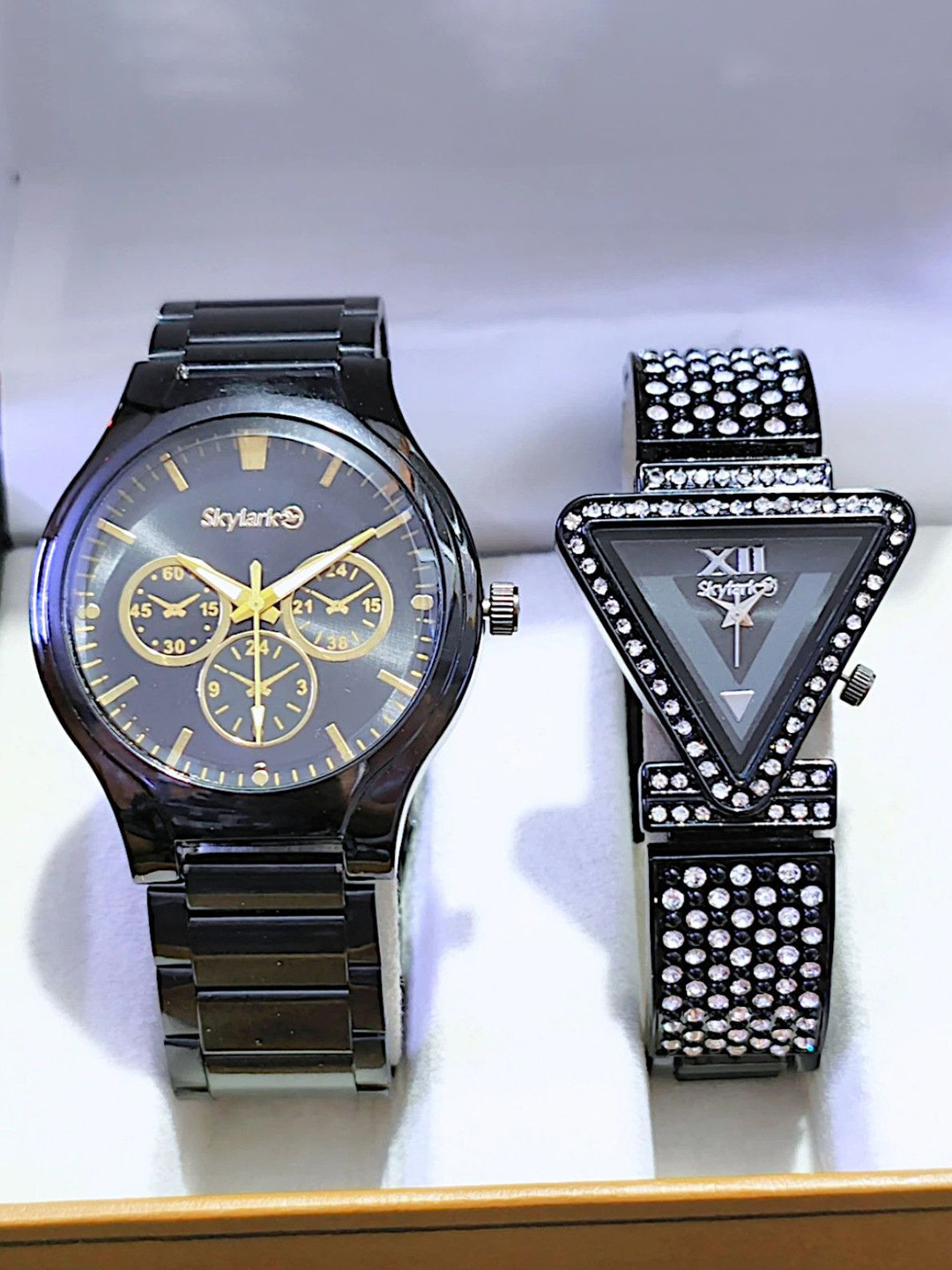 Skylark Unisex Set Of 2 Bracelet Style Strap Analogue Watch Sky_blackCrono_Tringle_black-f