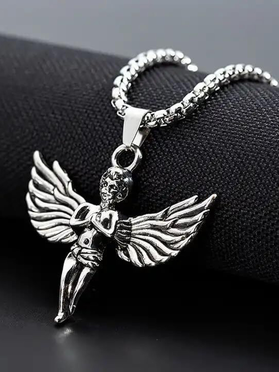 RV Jewels Silver-Plated Animal Shaped Pendants with Chains