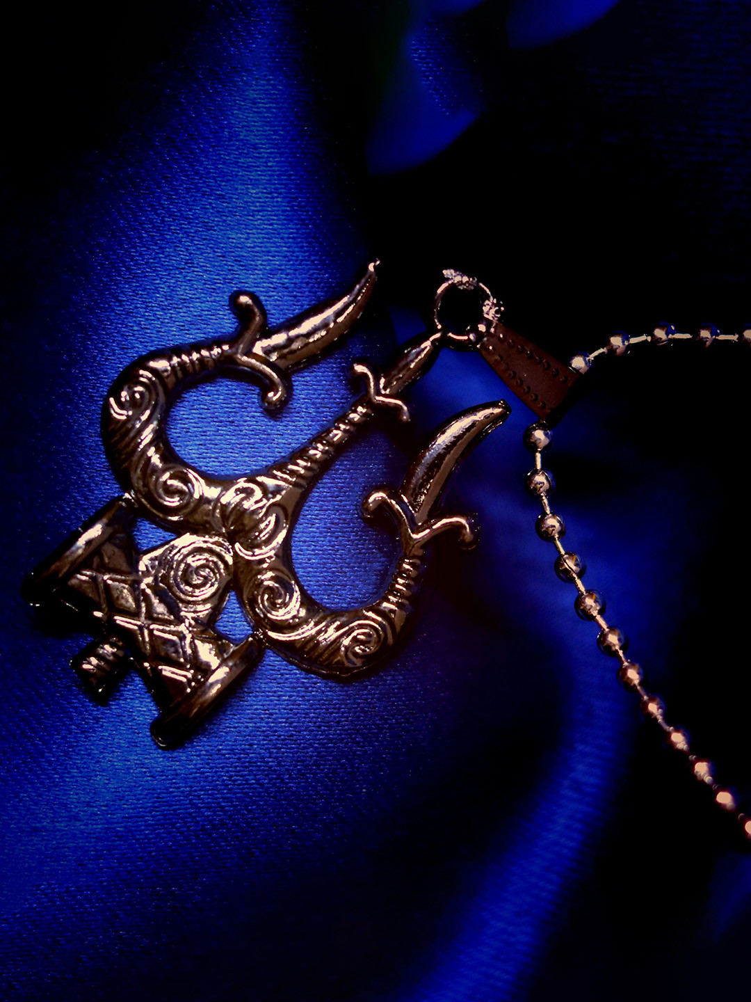 RV Jewels Geometric Pendants with Chains