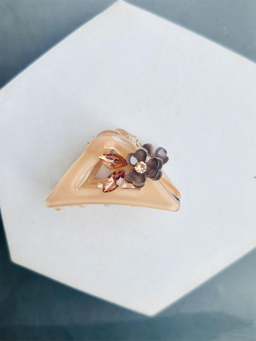 Radhya Accessories Women Petal Prism Bofeini Claw Clip