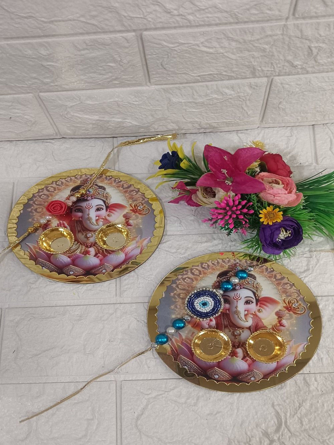 Nutts Set of 2 Thread Rakhis & Pooja Thali