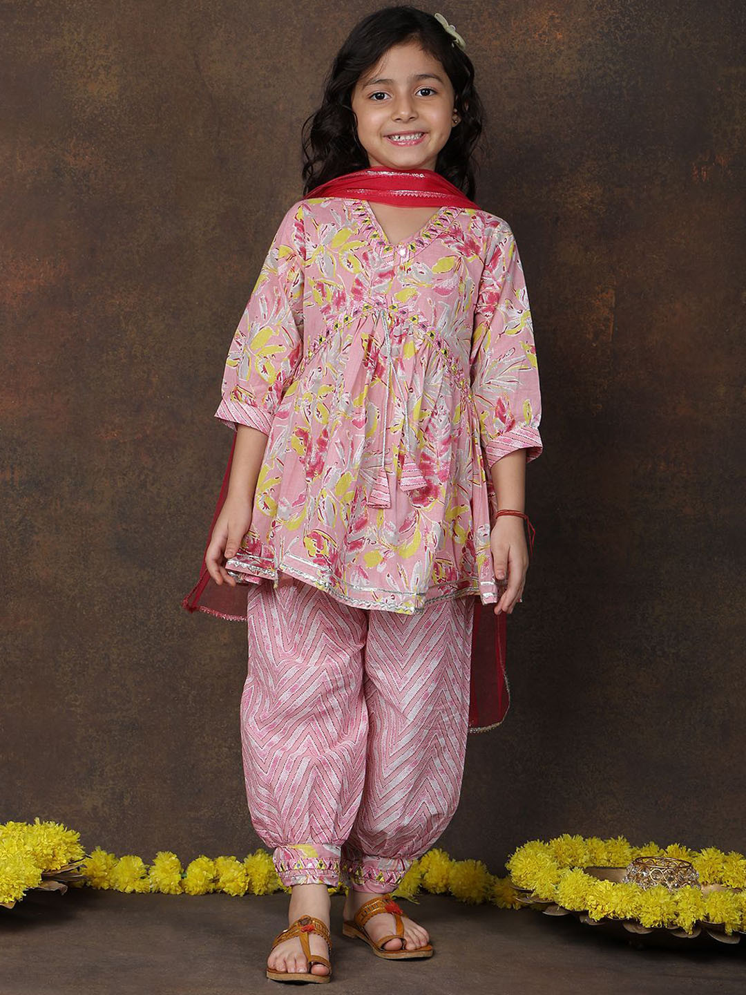 Superminis Girls Floral Printed Empire Pure Cotton Kurti & Salwar With Dupatta