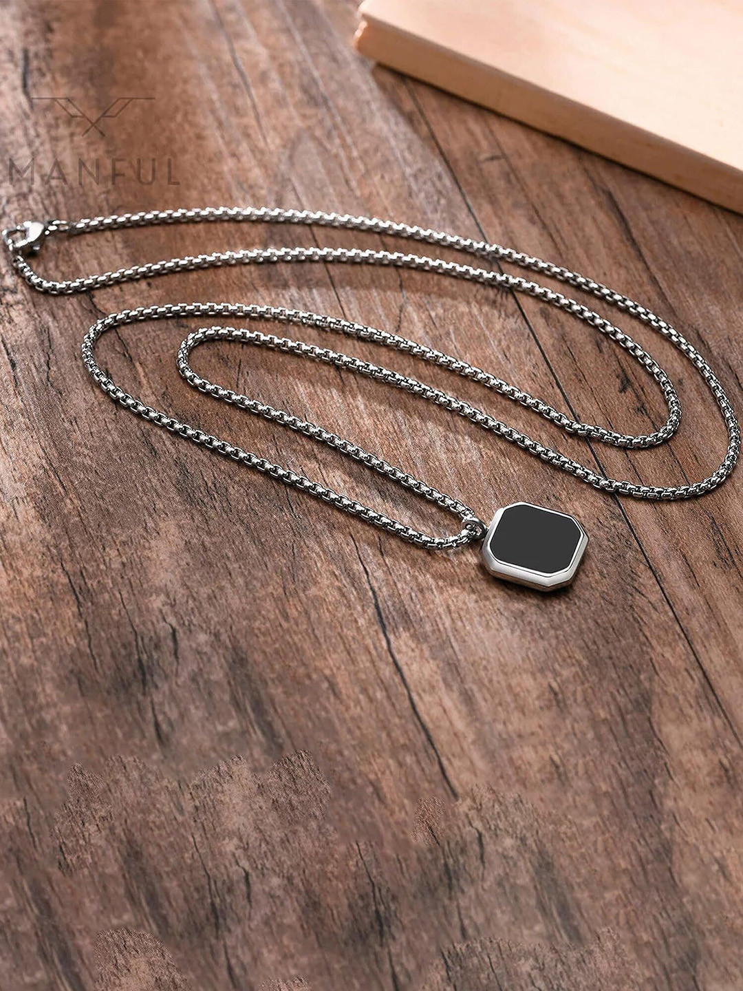 RV Jewels Square Pendants