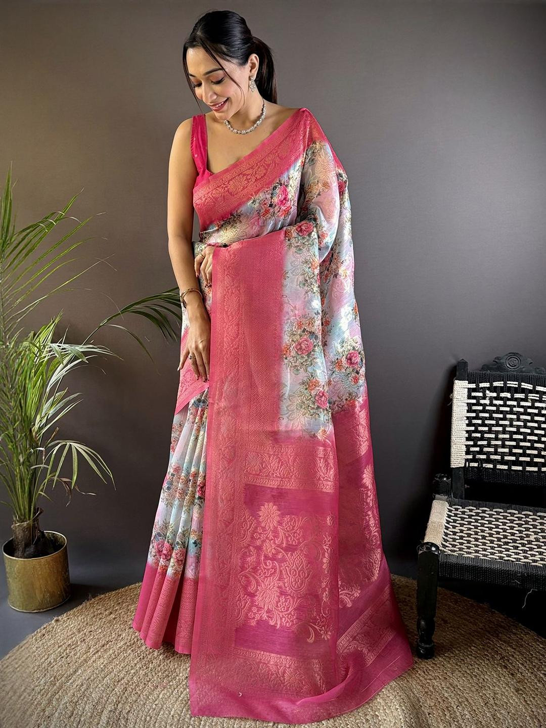 KALINI Floral Printed Zari Muslin Silk Saree With Unstitched Blouse Piece