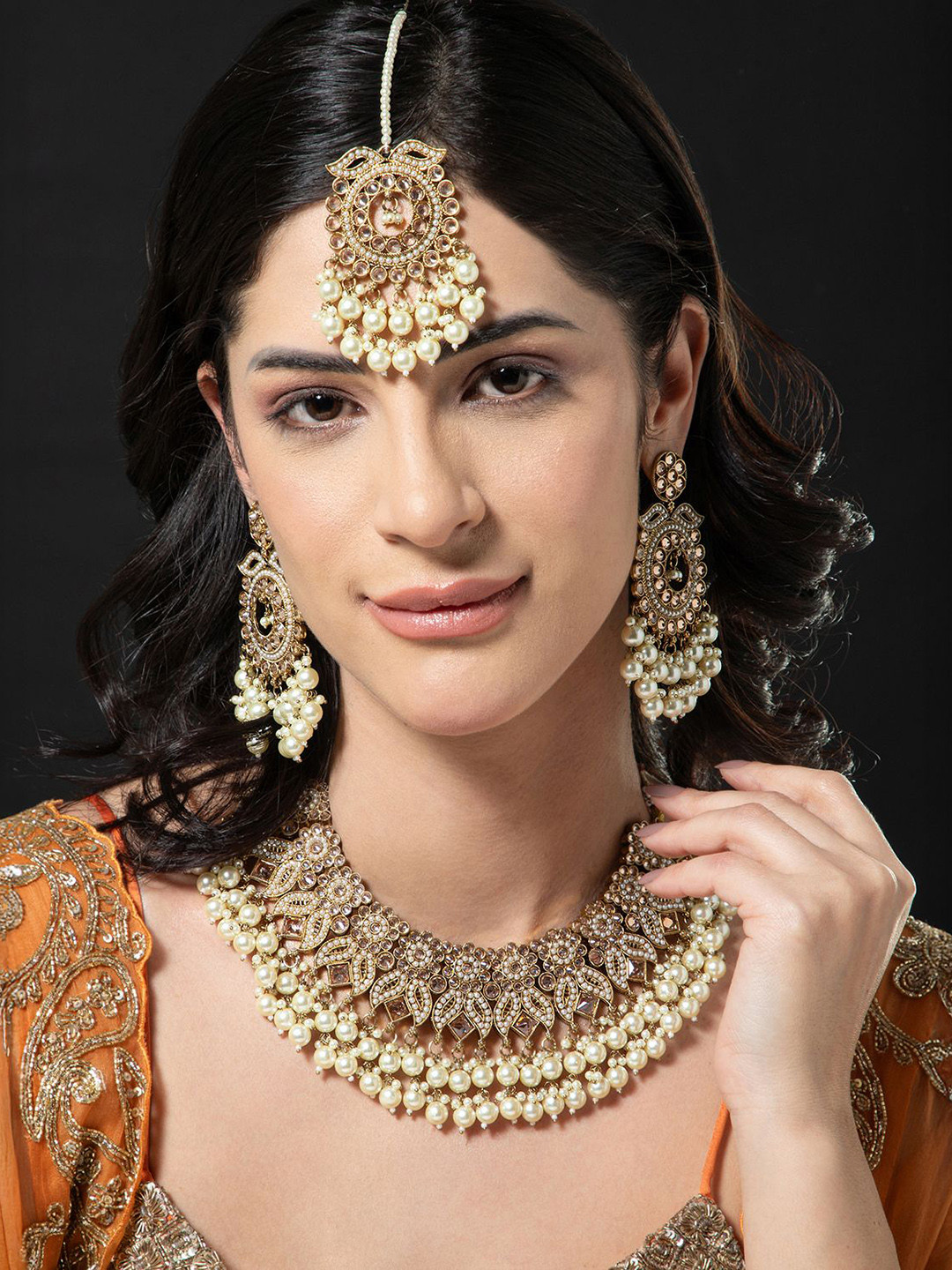 SHONA'S STYLE Stone-Studded & Beaded Jewellery Set