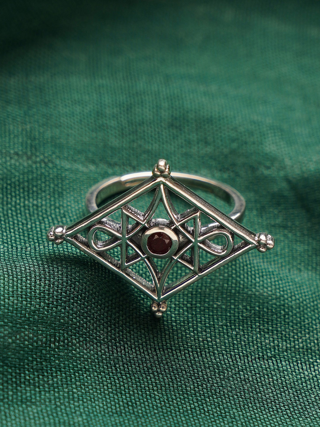 JAYPORE Sterling Silver Stone Studded Textured Adjustable Finger Ring