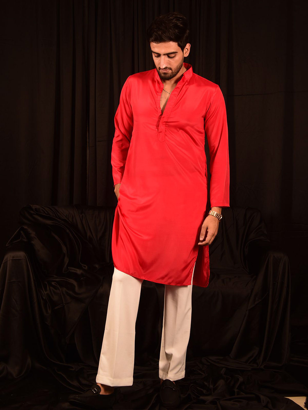 Laalzari Mandarin Collar Chinon Straight Kurta