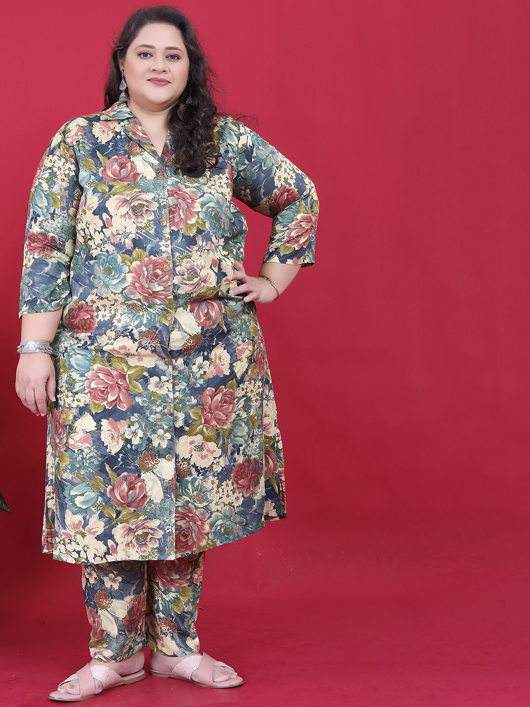 DIVASTRI Plus Size Floral Printed Spread Collar Kurta With Trousers